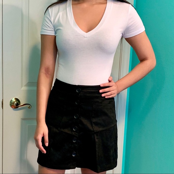 White V-Neck Bodysuit - Picture 4 of 4